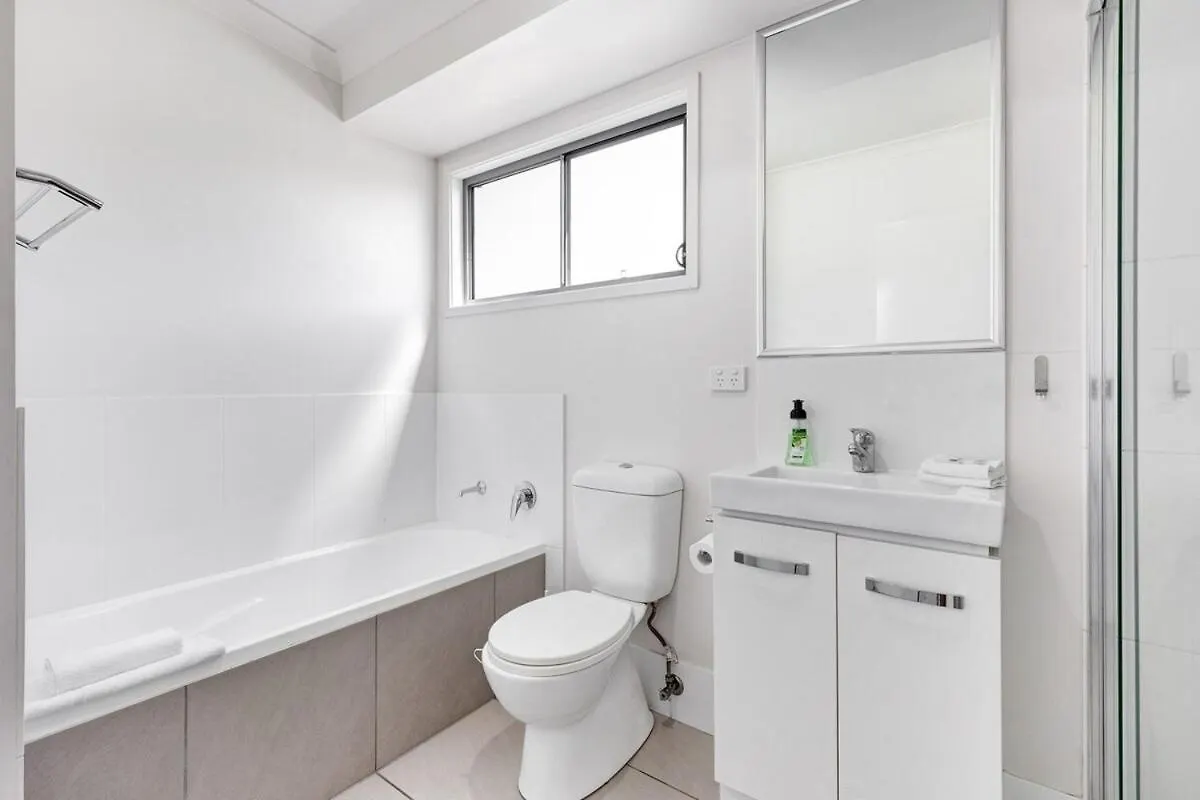 Marj12- Stylish And Spacious Mooloolaba 0*,  Australia