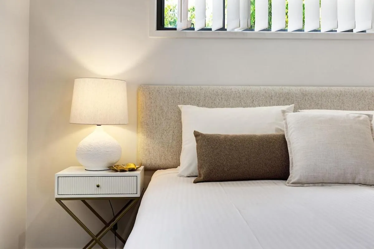 Marj12- Stylish And Spacious Mooloolaba Australia