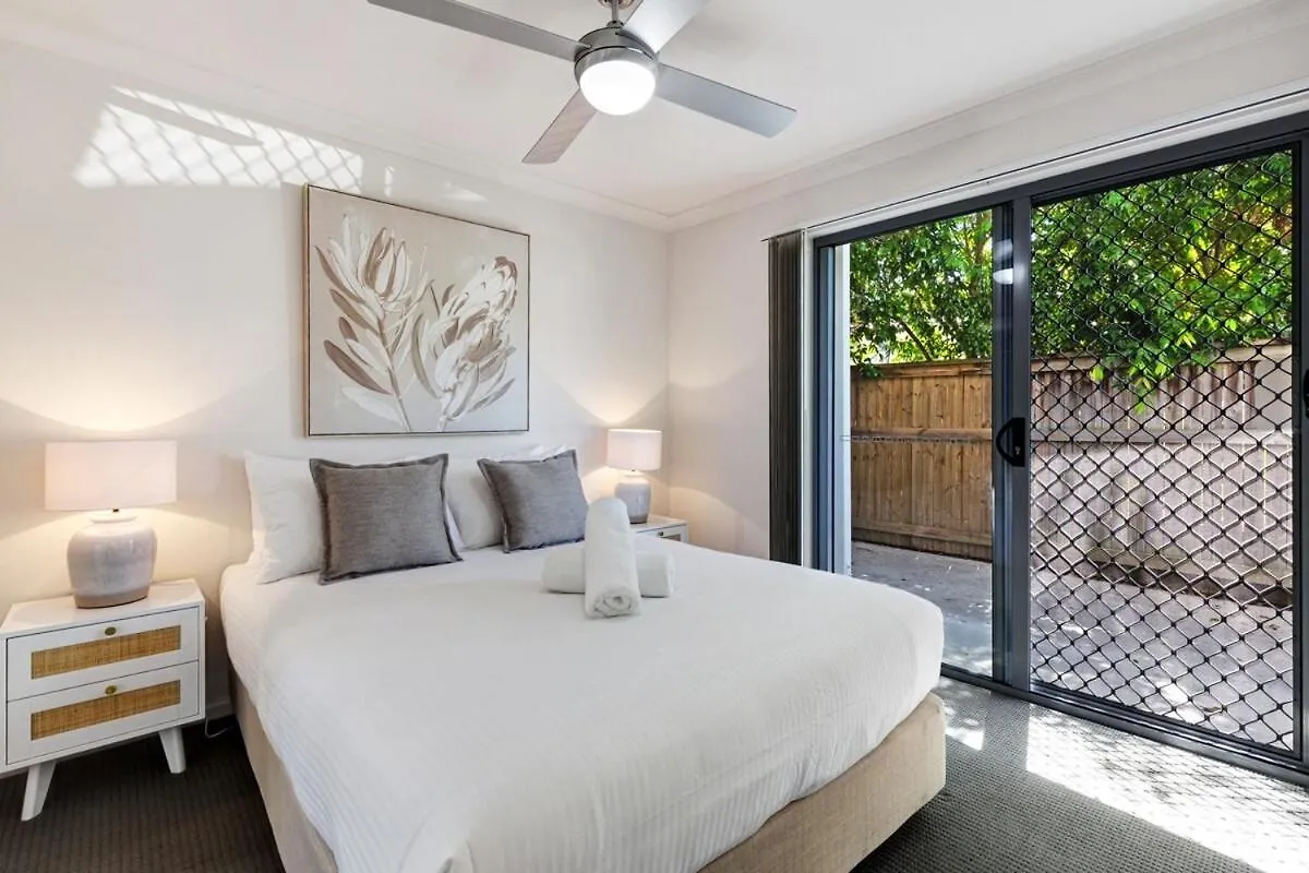 Marj12- Stylish And Spacious Mooloolaba 0*,