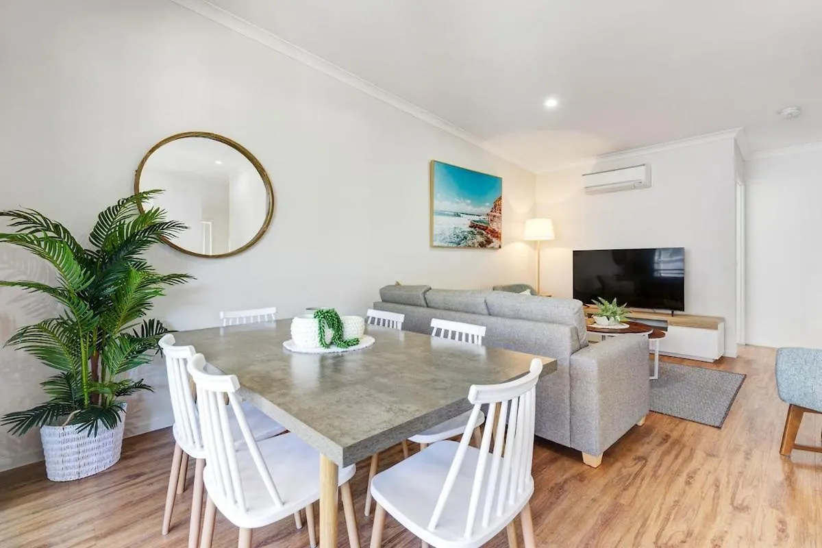 Marj12- Stylish And Spacious Mooloolaba